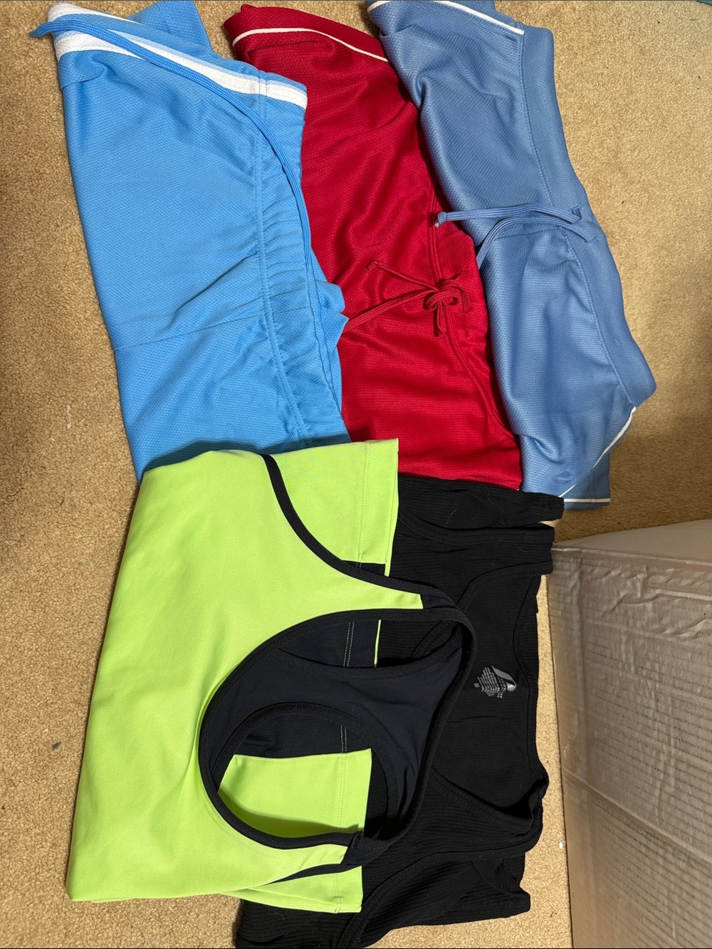 Prospirit size Medium set of athletic wear.